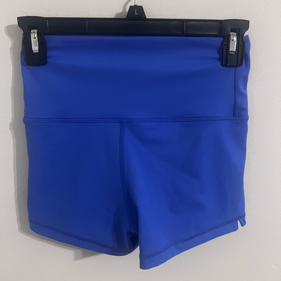 Small periwinkle Aerie Offline /Super shortie Shorts/Hi-rise/ 2” inseam - Picture 4 of 6